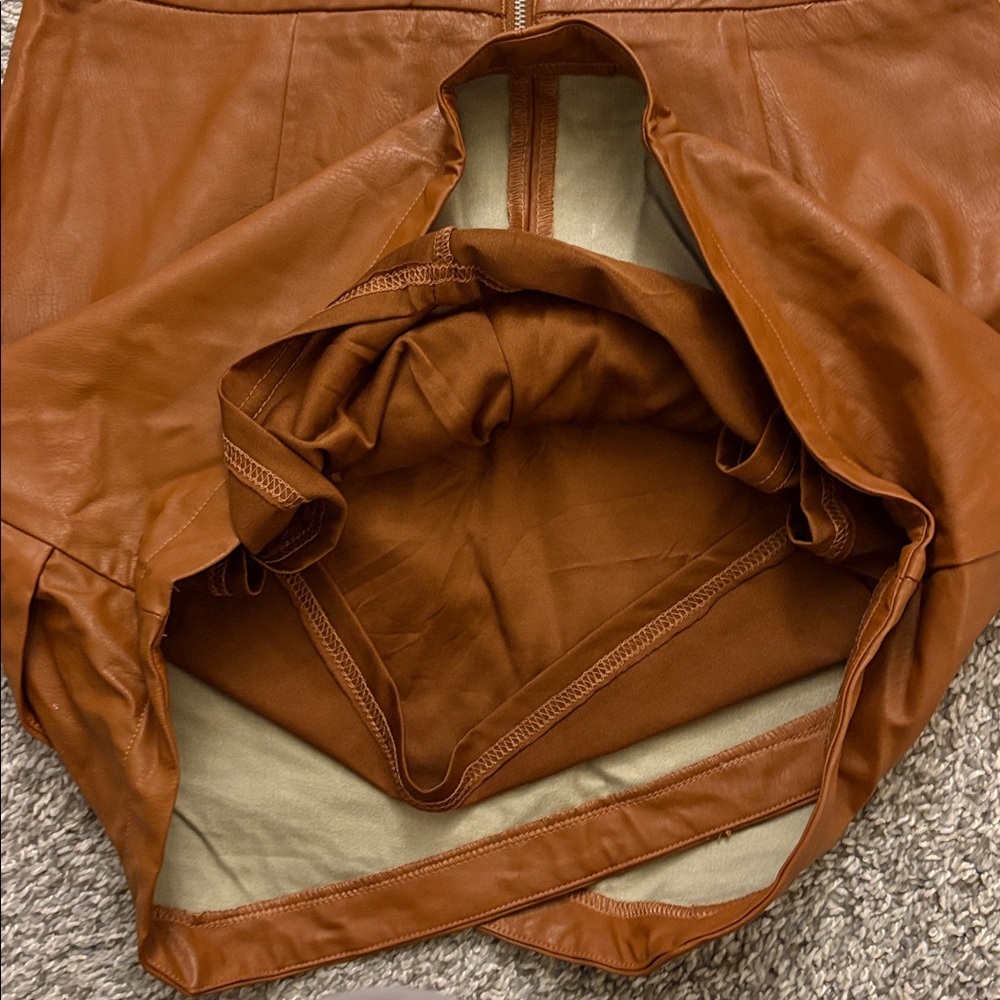 Altard State skirt - Picture 4 of 4